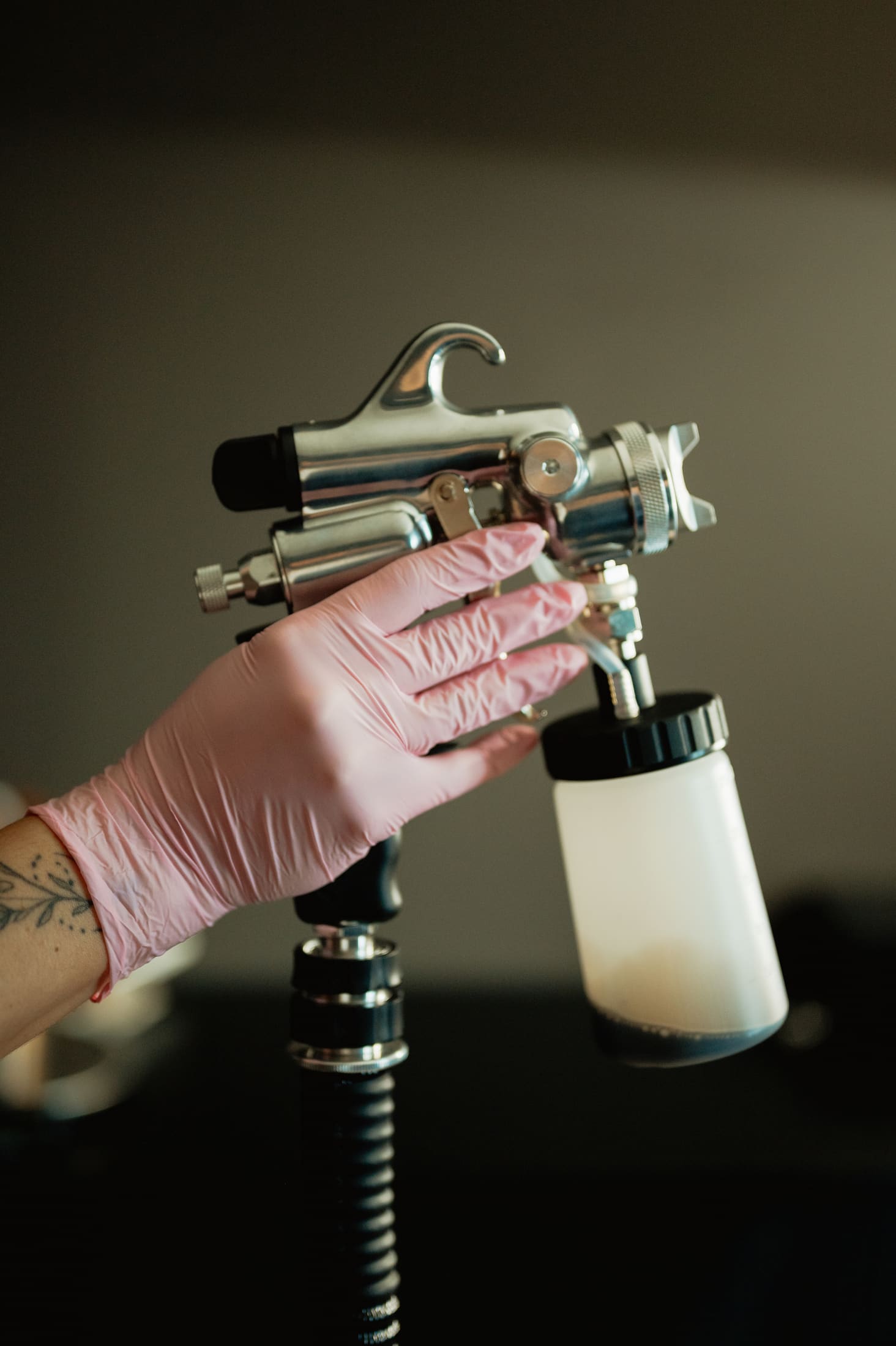 Custom spray tan solution and tools